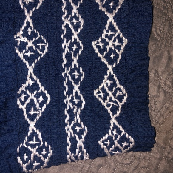 Zara Blue Aztec High Waisted Stretchy Shorts - Picture 2 of 4